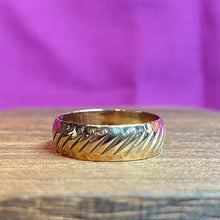 9ct Yellow Gold Band