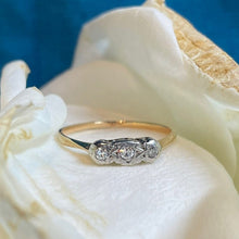 18ct Yellow Gold Diamond Ring