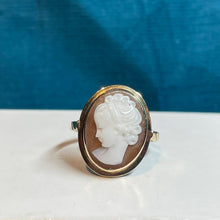 9ct Yellow Gold Cameo Ring