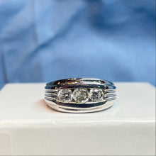 18ct White Gold Diamond Ring
