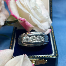 18ct White Gold Diamond Ring