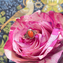 18ct Yellow Gold Cabochon Coral Ring