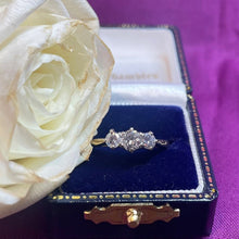 18ct Yellow Gold Diamond Ring