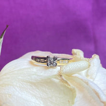 18ct Yellow Gold Diamond Ring