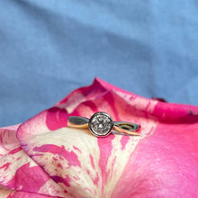 18ct Yellow Gold Diamond Ring