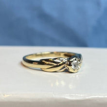 9ct Yellow Gold Diamond Ring