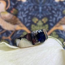 9ct White Gold Sapphire Ring