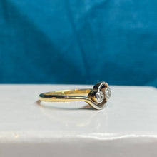 18ct Yellow Gold Diamond Twist Ring