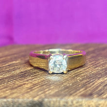 14ct Yellow Gold Diamond Ring