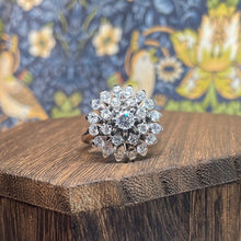 18ct White Gold Diamond Cluster Ring