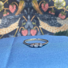 18ct Yellow Gold Diamond Ring