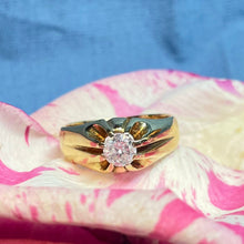 18ct Yellow Gold Diamond Ring
