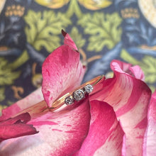 18ct Yellow Gold Diamond Ring