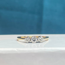 18ct Yellow Gold Diamond Ring