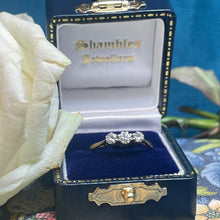 18ct Yellow Gold Diamond Ring