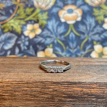 18ct White Gold Diamond Ring