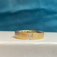 18ct Yellow Gold Diamond Ring