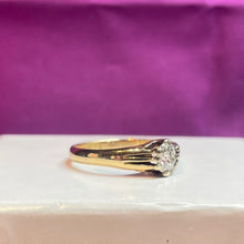 18ct Yellow Gold Diamond Ring
