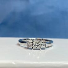 9ct White Gold Diamond Ring