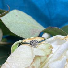 18ct Yellow Gold Diamond Cluster Ring