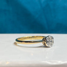 18ct Yellow Gold Diamond Cluster Ring