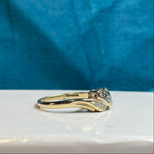 9ct Yellow Gold Diamond Twist Ring