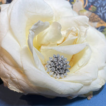 18ct White Gold Diamond Cluster Ring