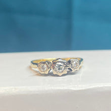 18ct Yellow Gold Diamond Ring