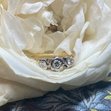 18ct Yellow Gold Diamond Ring