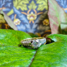18ct Yellow Gold Diamond Ring