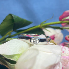 18ct White Gold Diamond Ring
