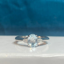 18ct White Gold Blue Topaz and Diamond Ring