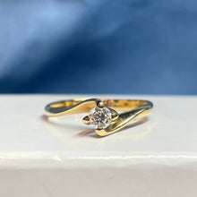 18ct Yellow Gold Diamond Ring