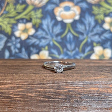 9ct White Gold Diamond Ring
