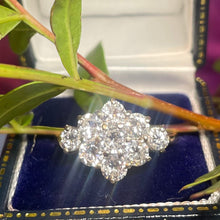 18ct Yellow Gold Diamond Cluster Ring