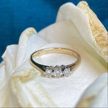 9ct Yellow Gold Diamond Ring