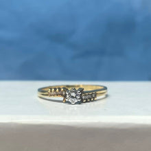 18ct Yellow Gold Diamond Ring