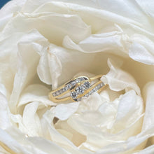 18ct Yellow Gold Diamond Crossover Ring