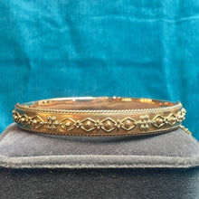 9ct Yellow Gold Bangle