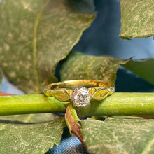 18ct Yellow Gold Diamond Ring
