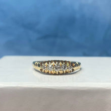 18ct Yellow Gold Diamond Ring