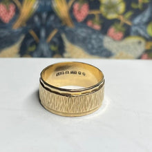 9ct Yellow Gold Patterned Band