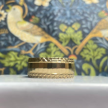 9ct Yellow Gold Patterned Band