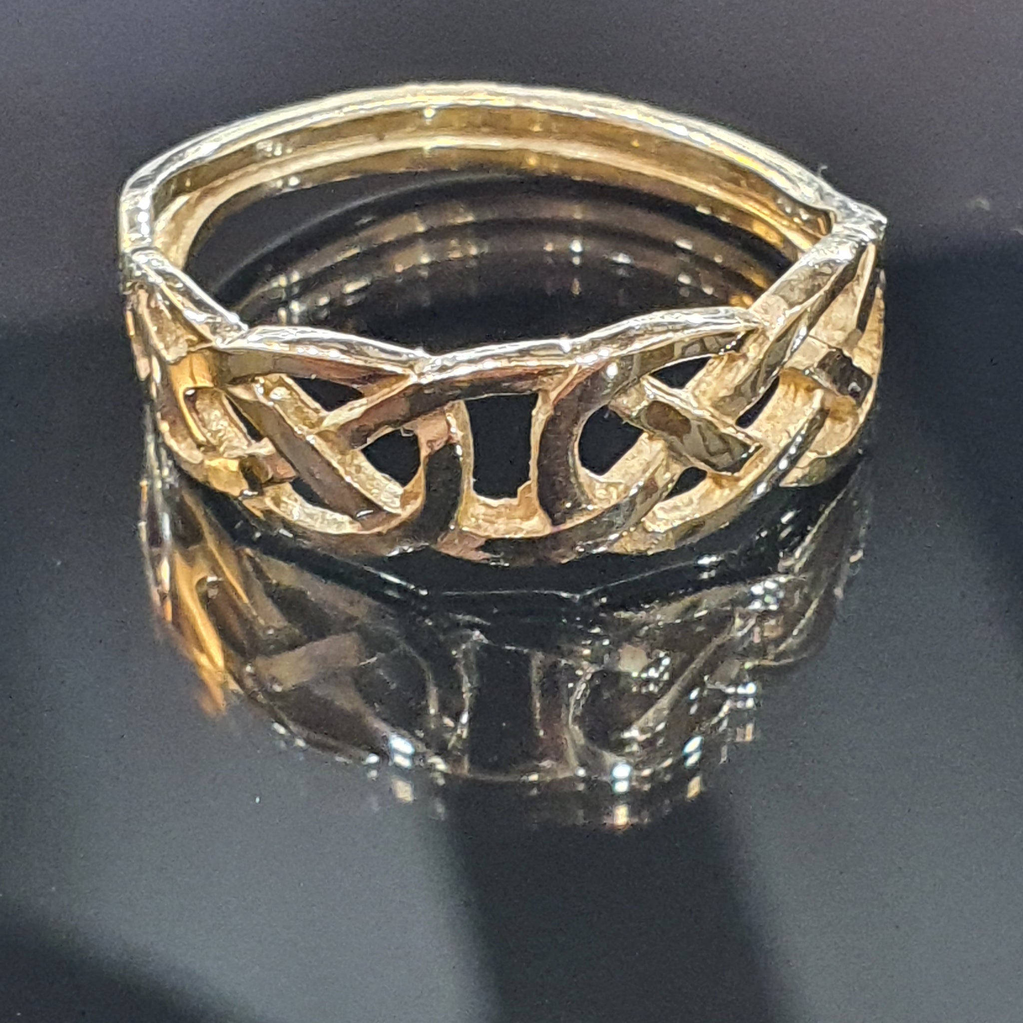 9ct Yellow Gold Signet Ring