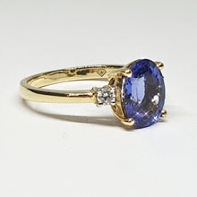 Tanzanite and Diamond 18ct Ring