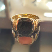 9ct Yellow Gold Signet Ring