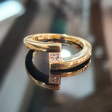 18ct Gold and Diamond Ring